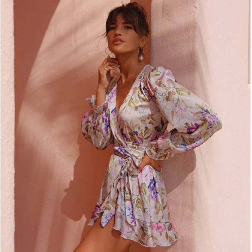 Brand New (NWT) Beach Riot x V. Chapman Floral Print Lotus Robe